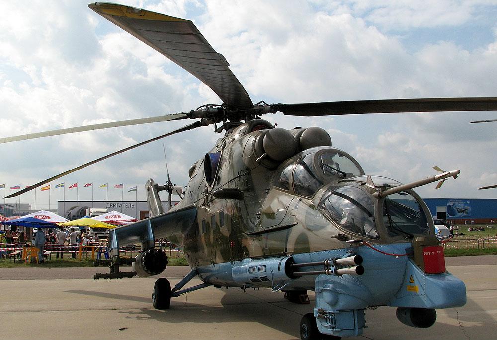 2 ми 24. Вертолет "ми-24а". Ми-24 армейский ударный вертолёт. Ми-24 вертолёт модификации. Ми-24 крыло.